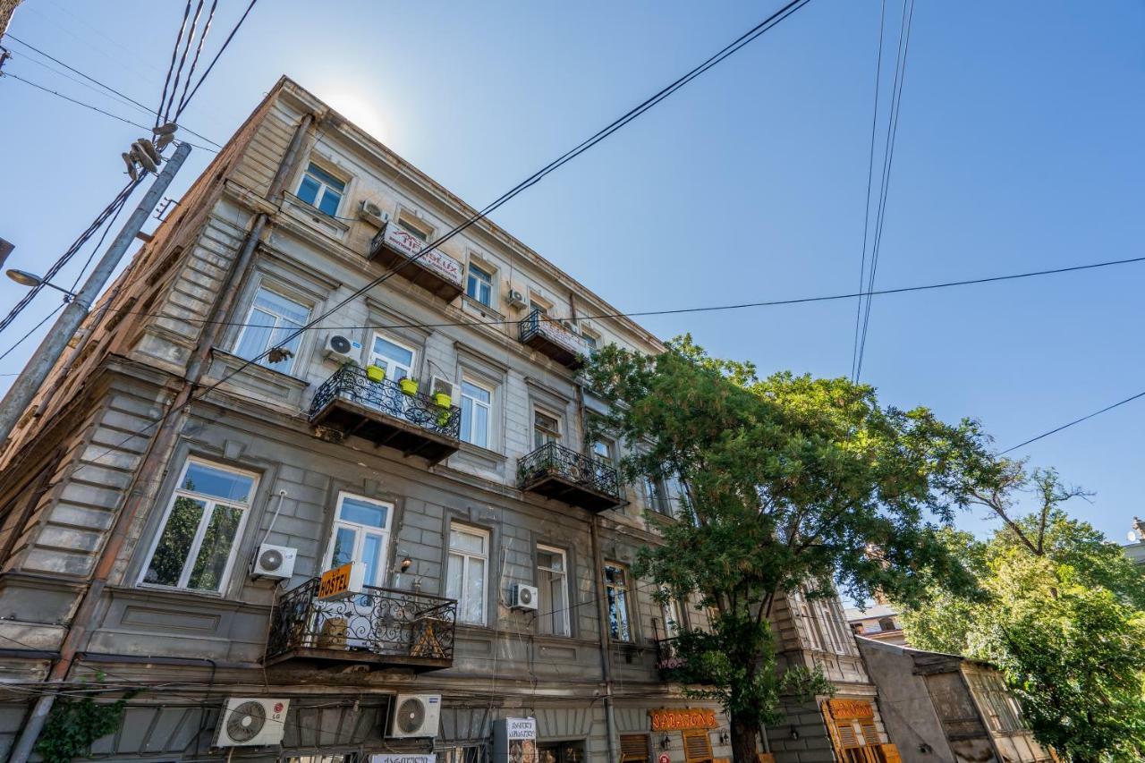 Irina'S Cozy Apartment #21 Tbilisi Bagian luar foto